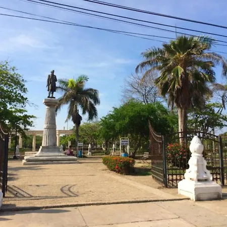 Hrc-4s De Cuadruple Cerca Al Centro Historico Con Desayuno Piscina Y Wifi