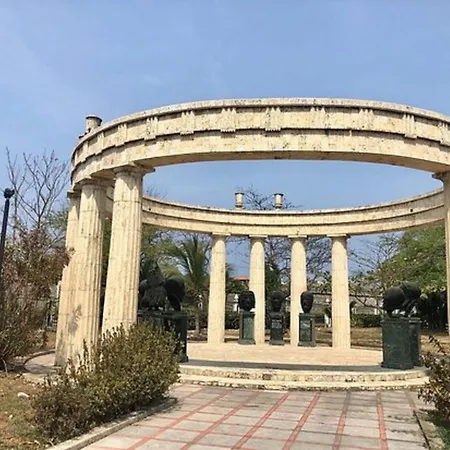 Apartamento Hrc-4s De Cuadruple Cerca Al Centro Historico Con Desayuno Piscina Y Wifi Cartagena